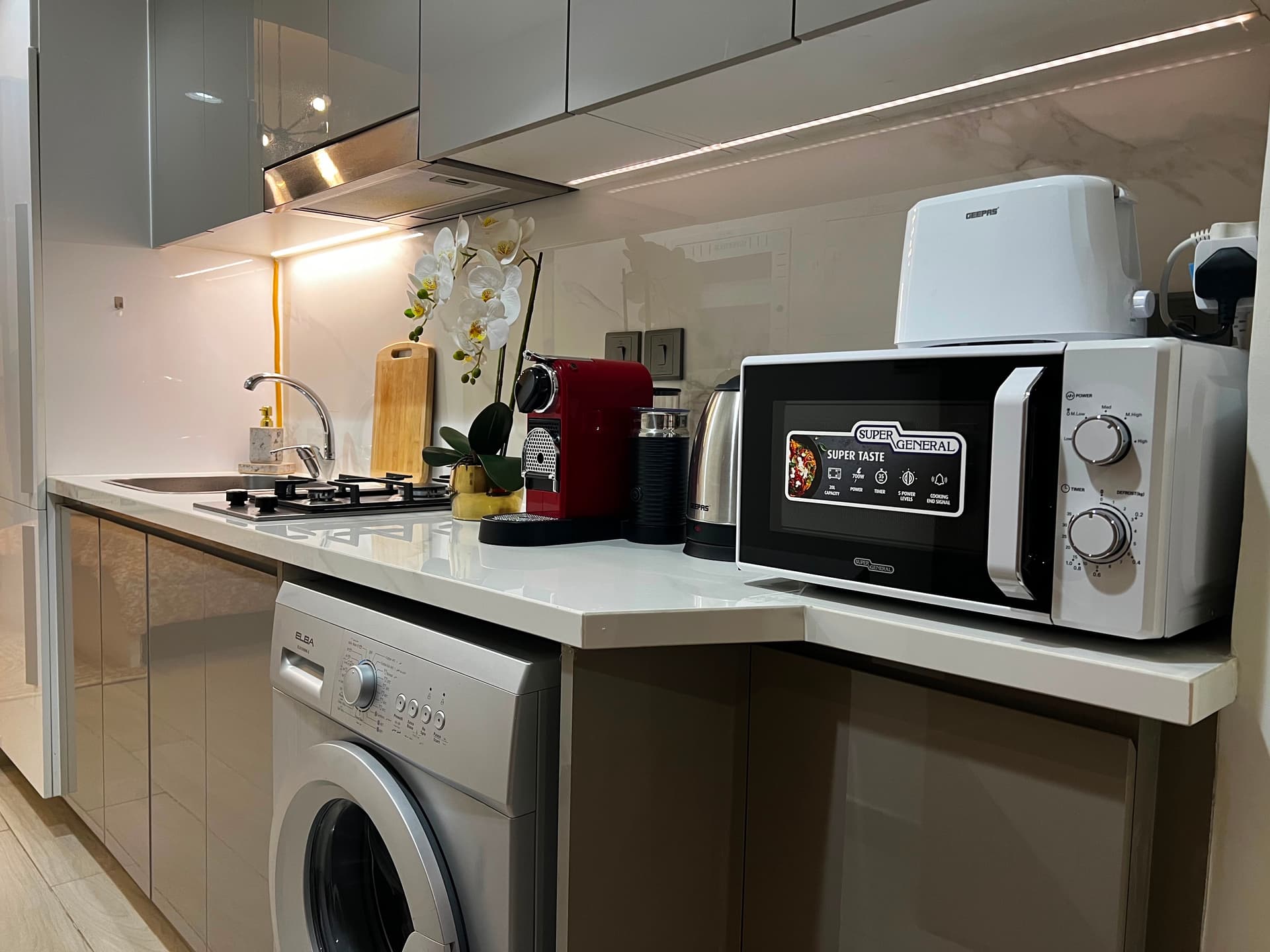 Furnished Studio | Modern Interiors | Clean and Spacious photo 5