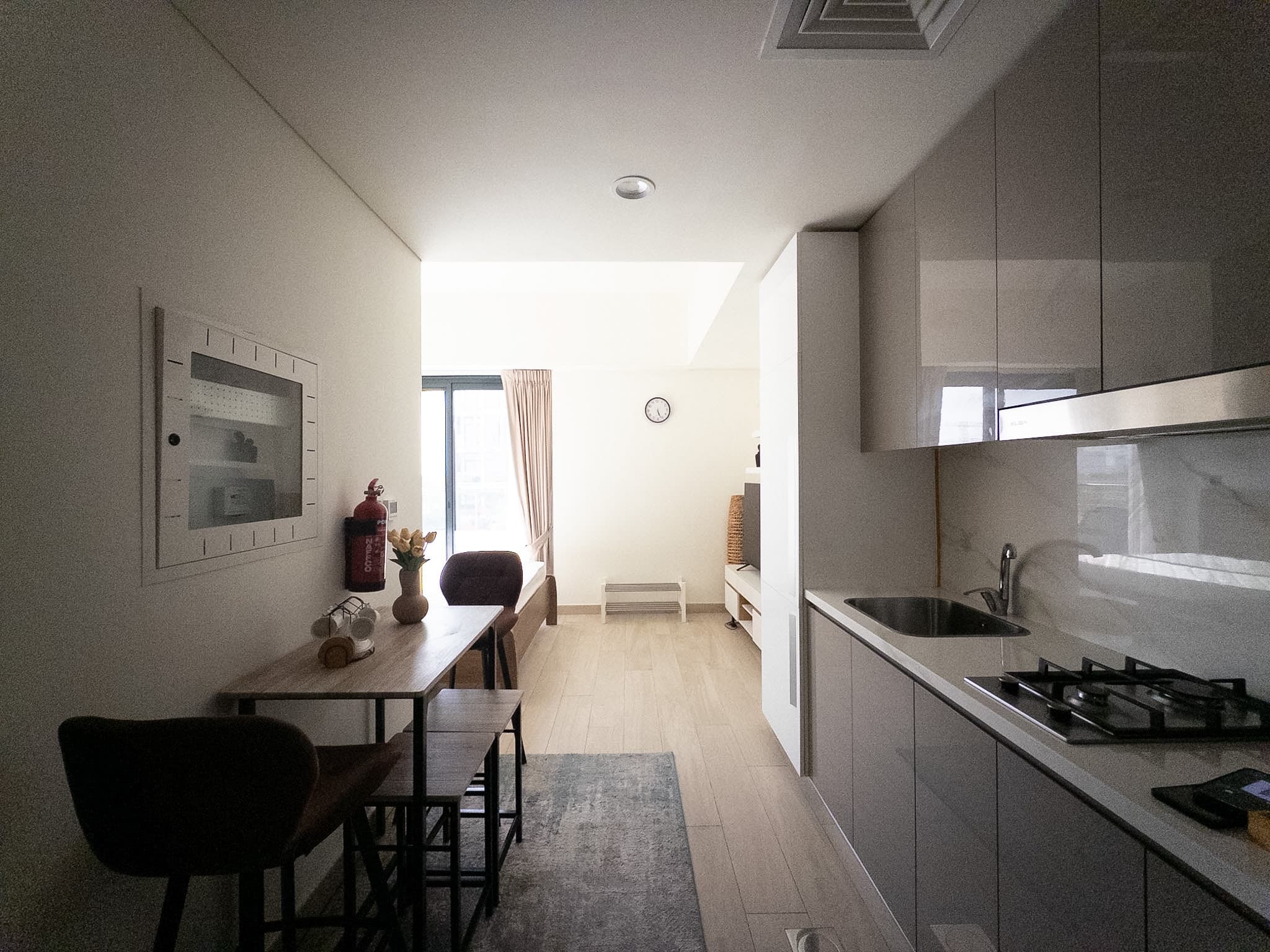Prime Yield Studio | Modern Unit photo 2