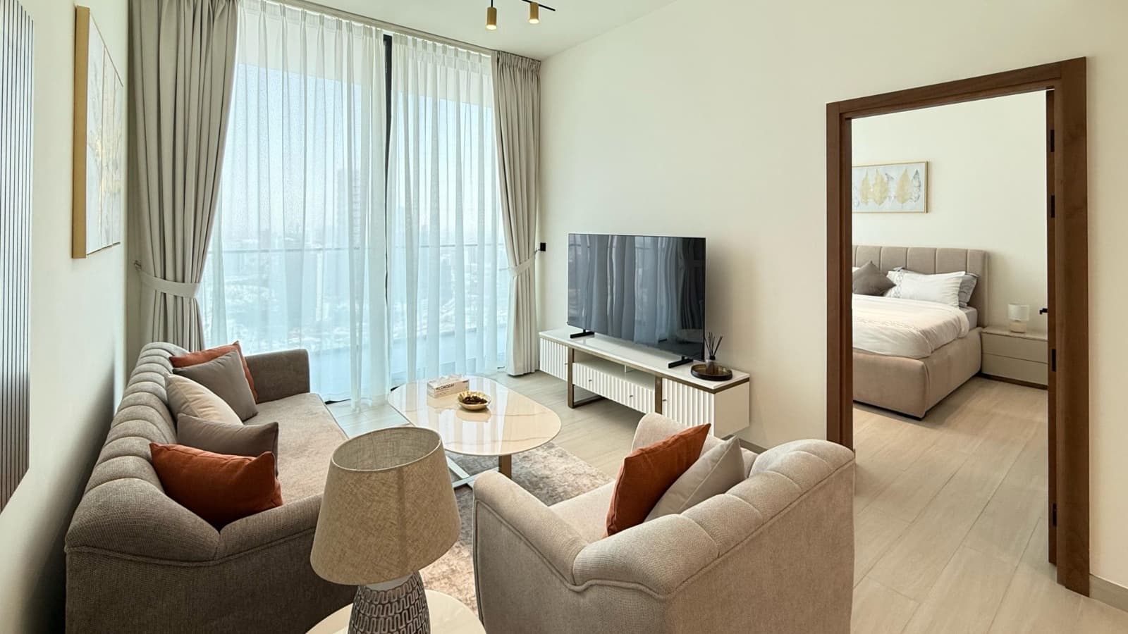 Bright & Spacious • Premium Furnished photo 5