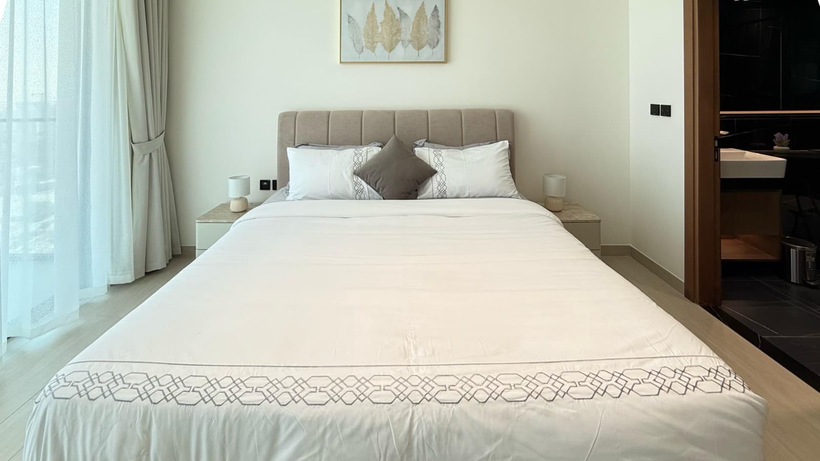 Bright & Spacious • Premium Furnished — 12