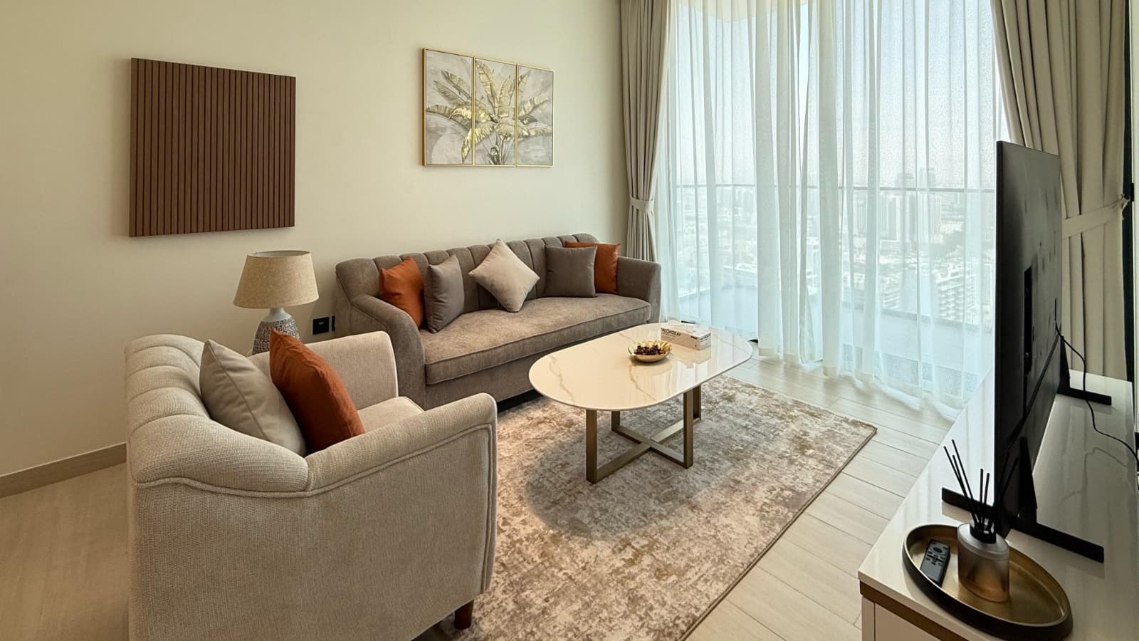 Bright & Spacious • Premium Furnished — 6