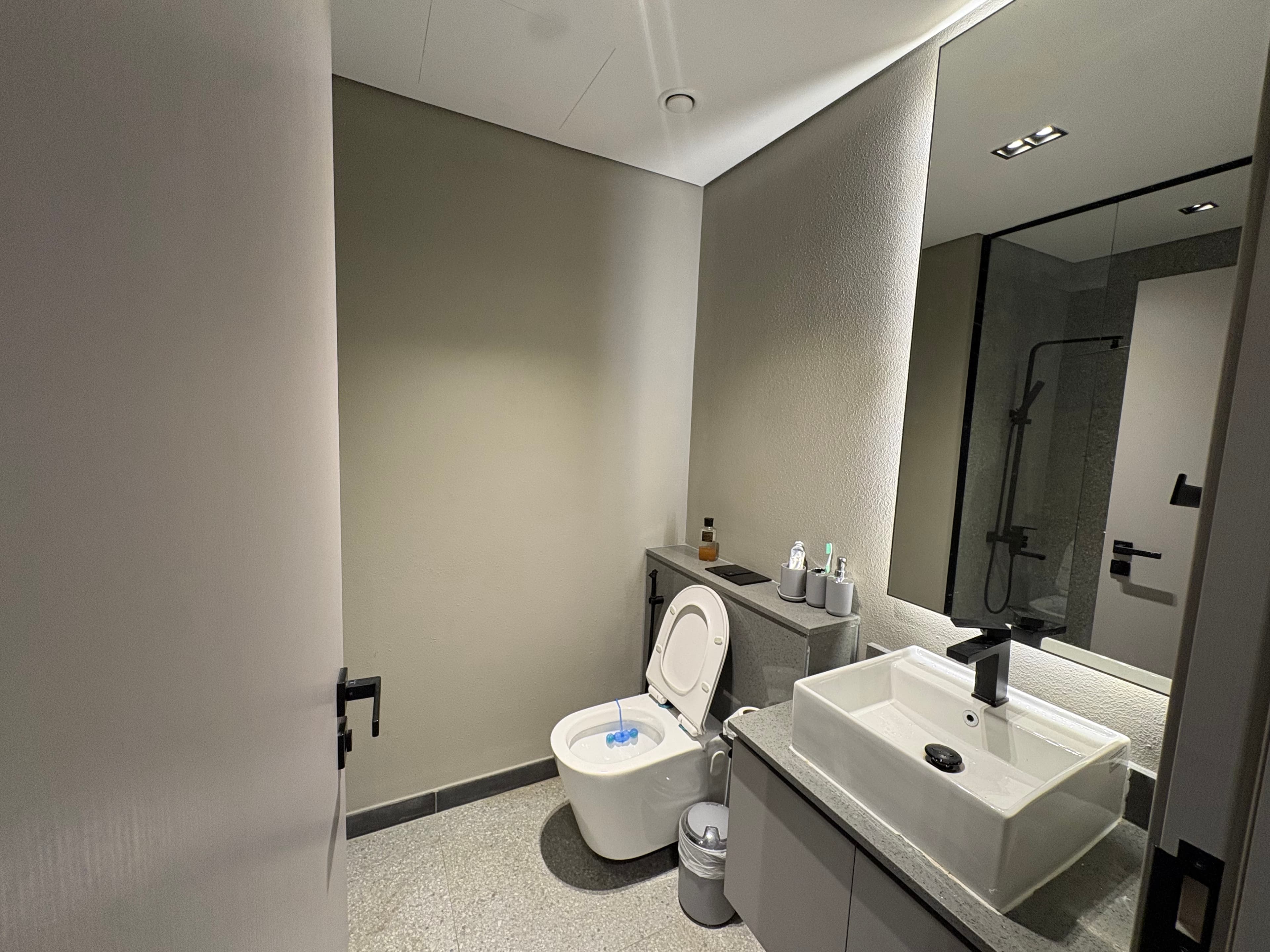 Fully Furnished | Ready to Move In |Prime Area — 6