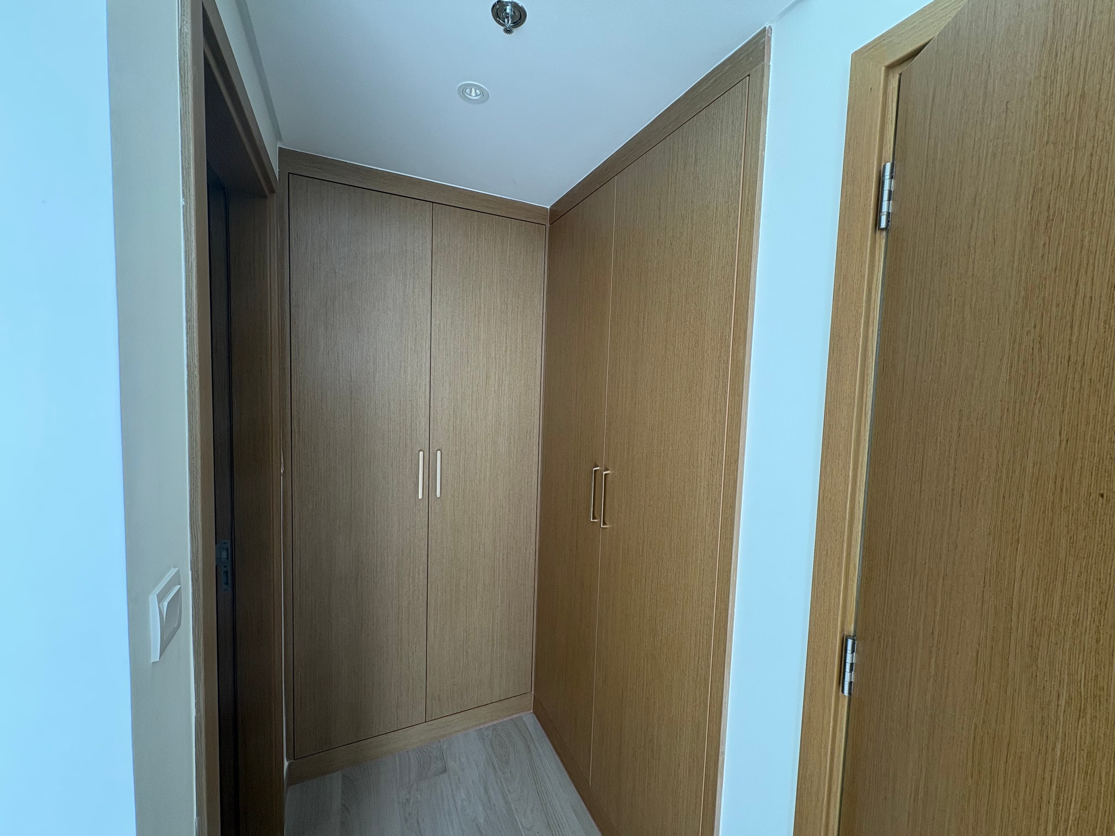 Spacious Living | Modern Finish | Prime Area photo 4