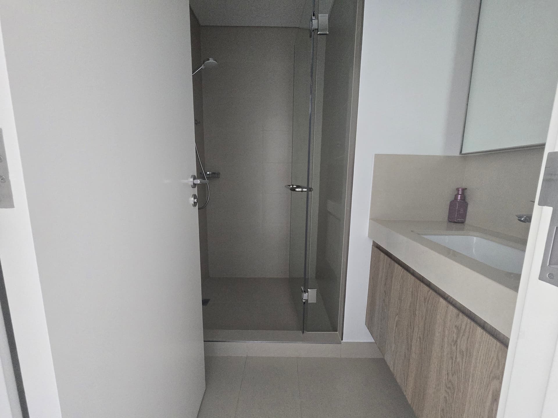 Zabeel Skyline View | Semi-Furnished | Direct Mall Access — 13