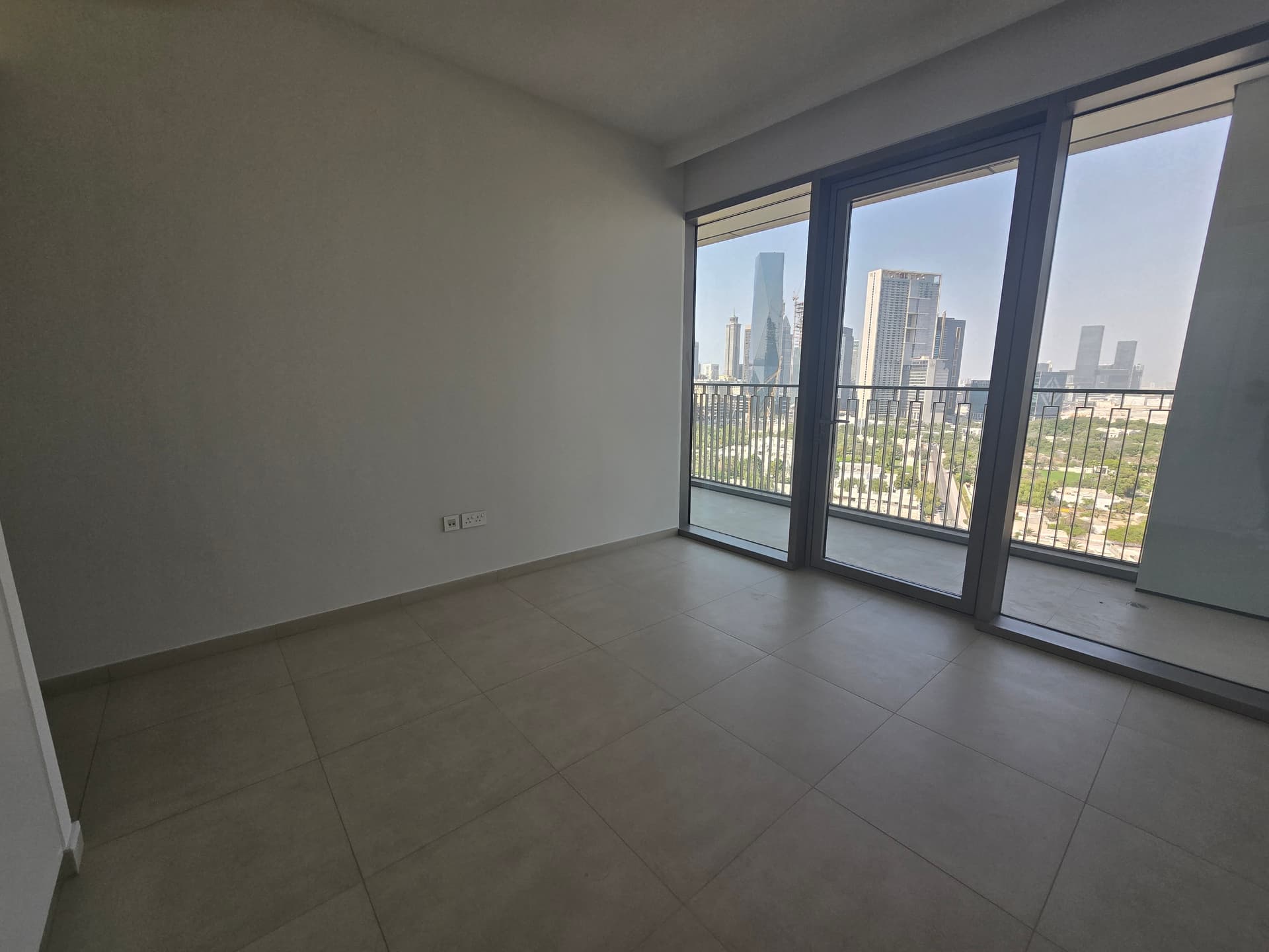 Zabeel Skyline View | Semi-Furnished | Direct Mall Access — 9