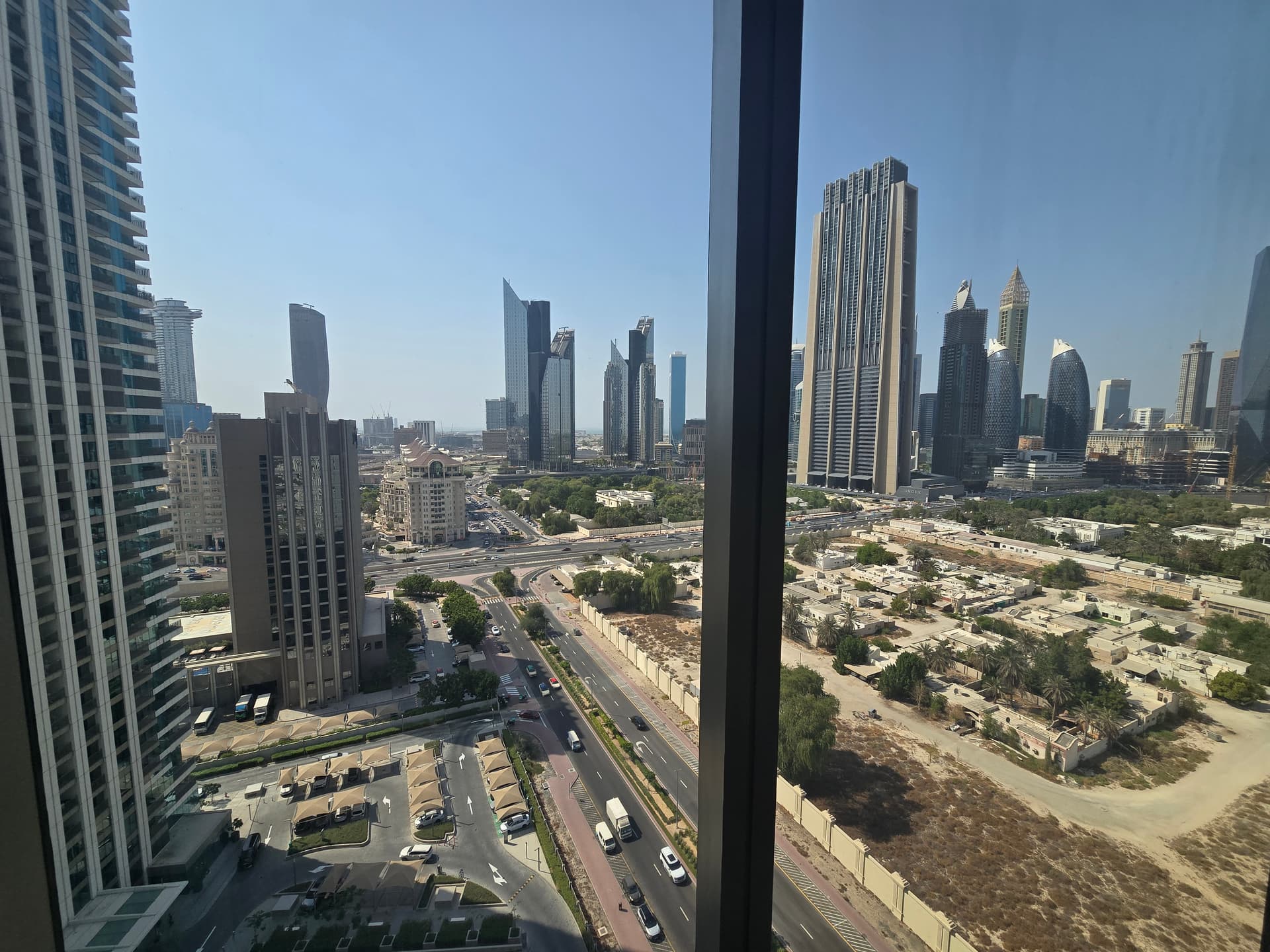 Zabeel Skyline View | Semi-Furnished | Direct Mall Access — 19