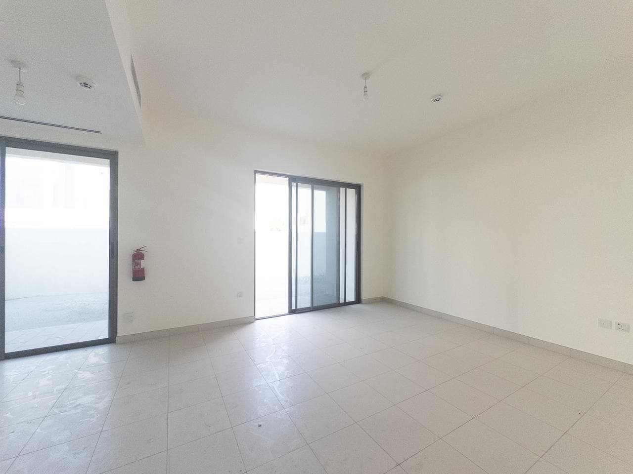 Stop Scrolling | Below Market | Call Now | Vacant Townhouse — 9