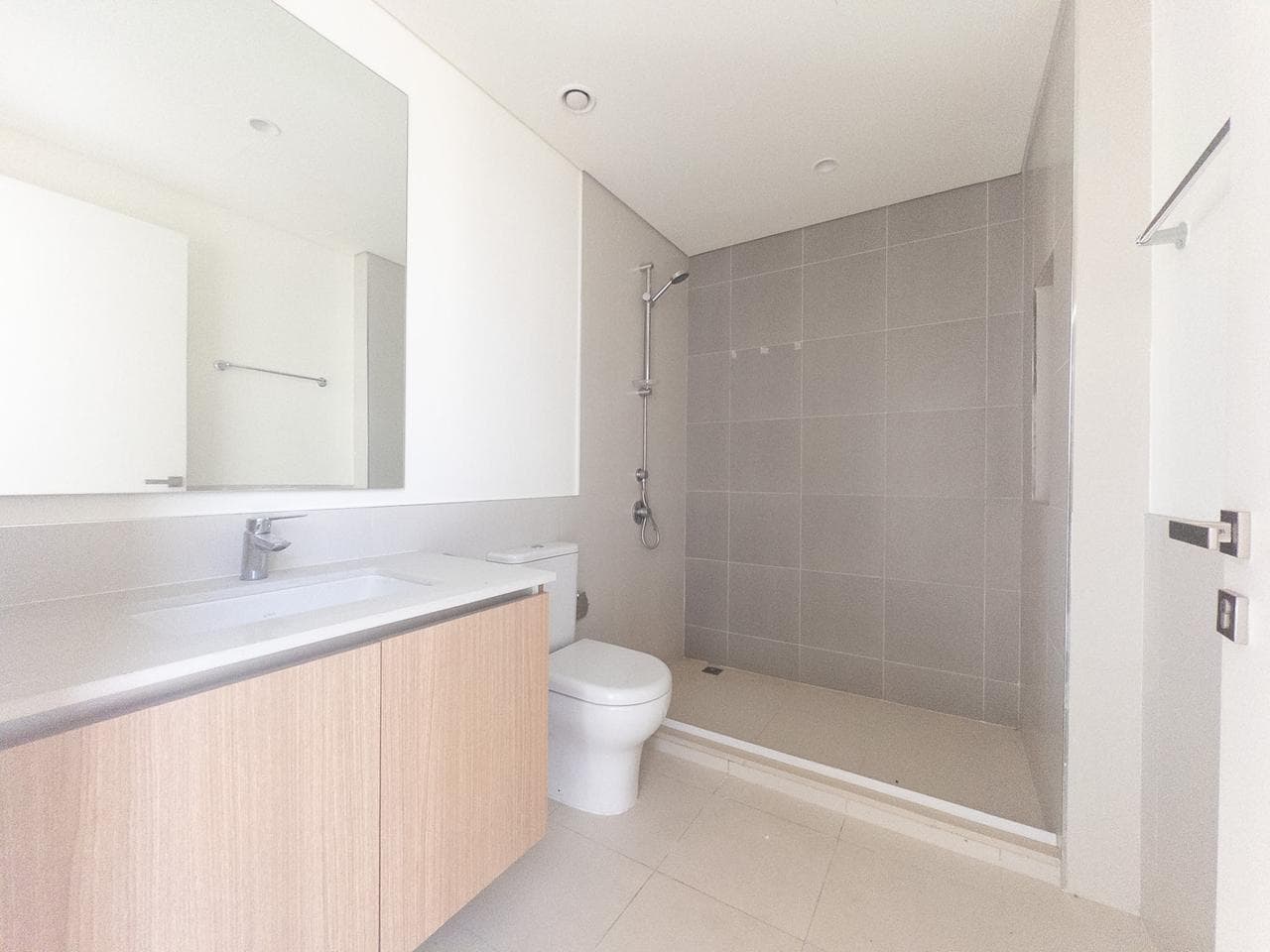 Stop Scrolling | Below Market | Call Now | Vacant Townhouse — 12