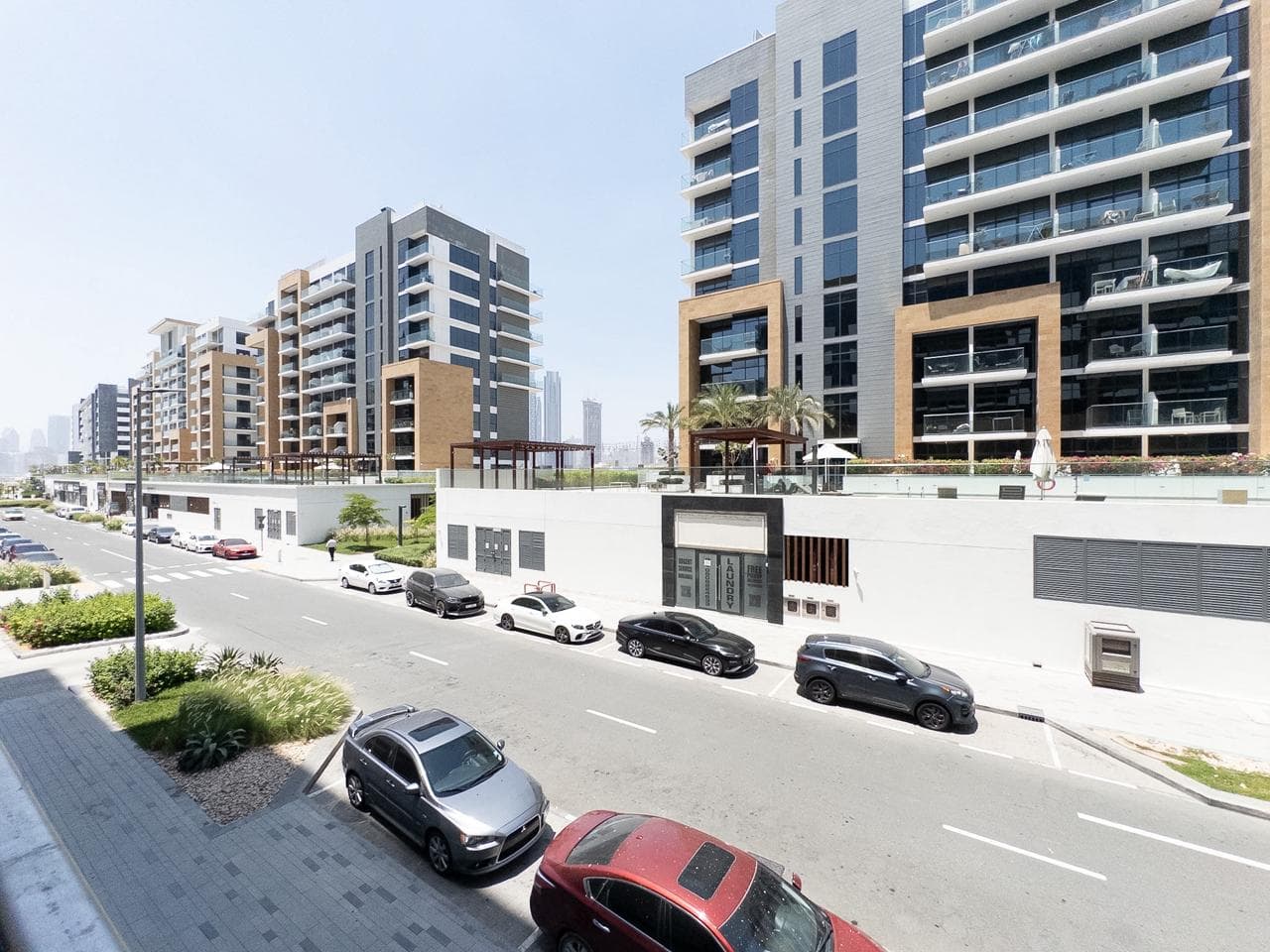 Furnished Modern Unit | Huge Balcony | Wide View — 8