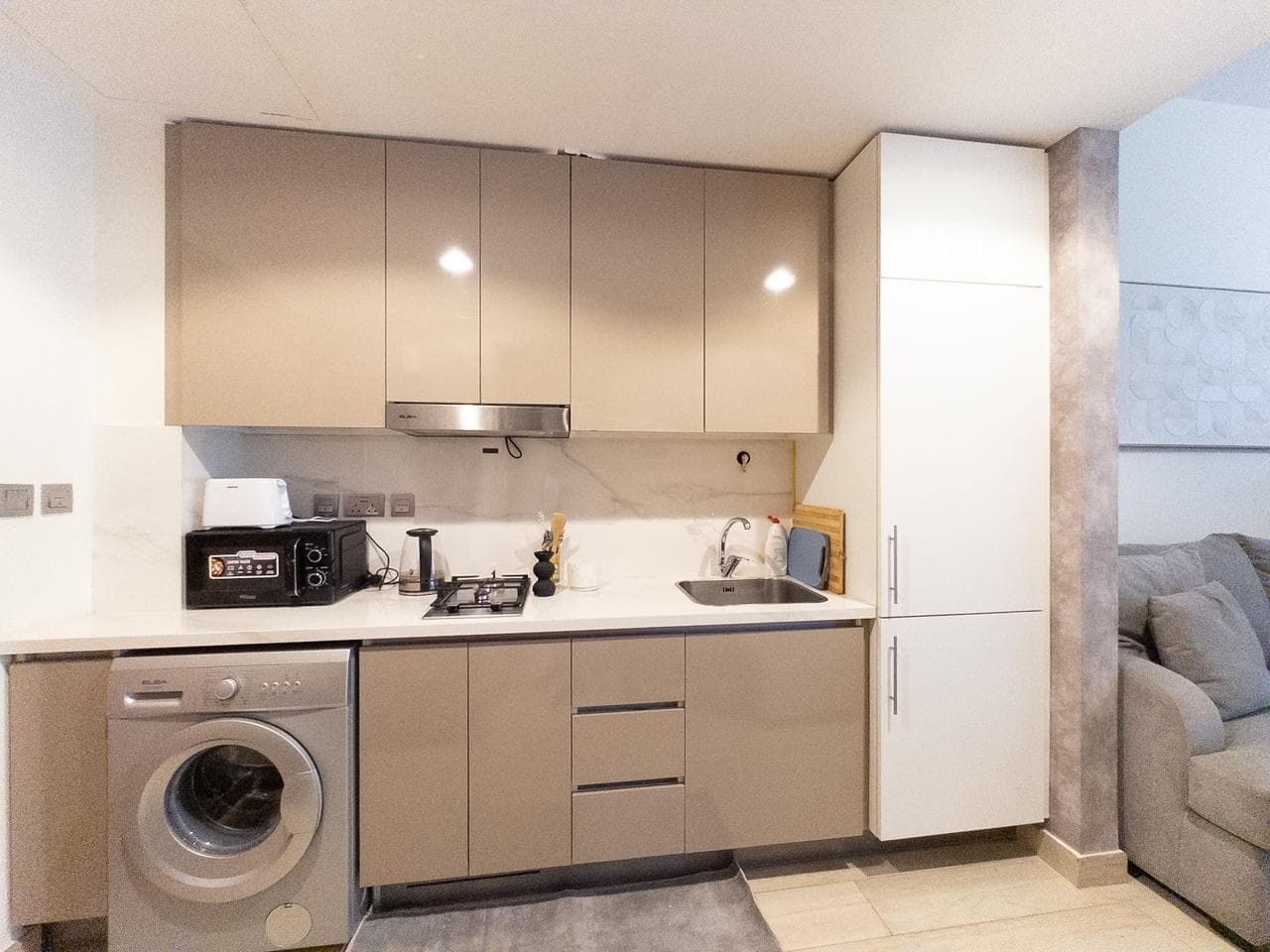Furnished Modern Unit | Huge Balcony | Wide View photo 2