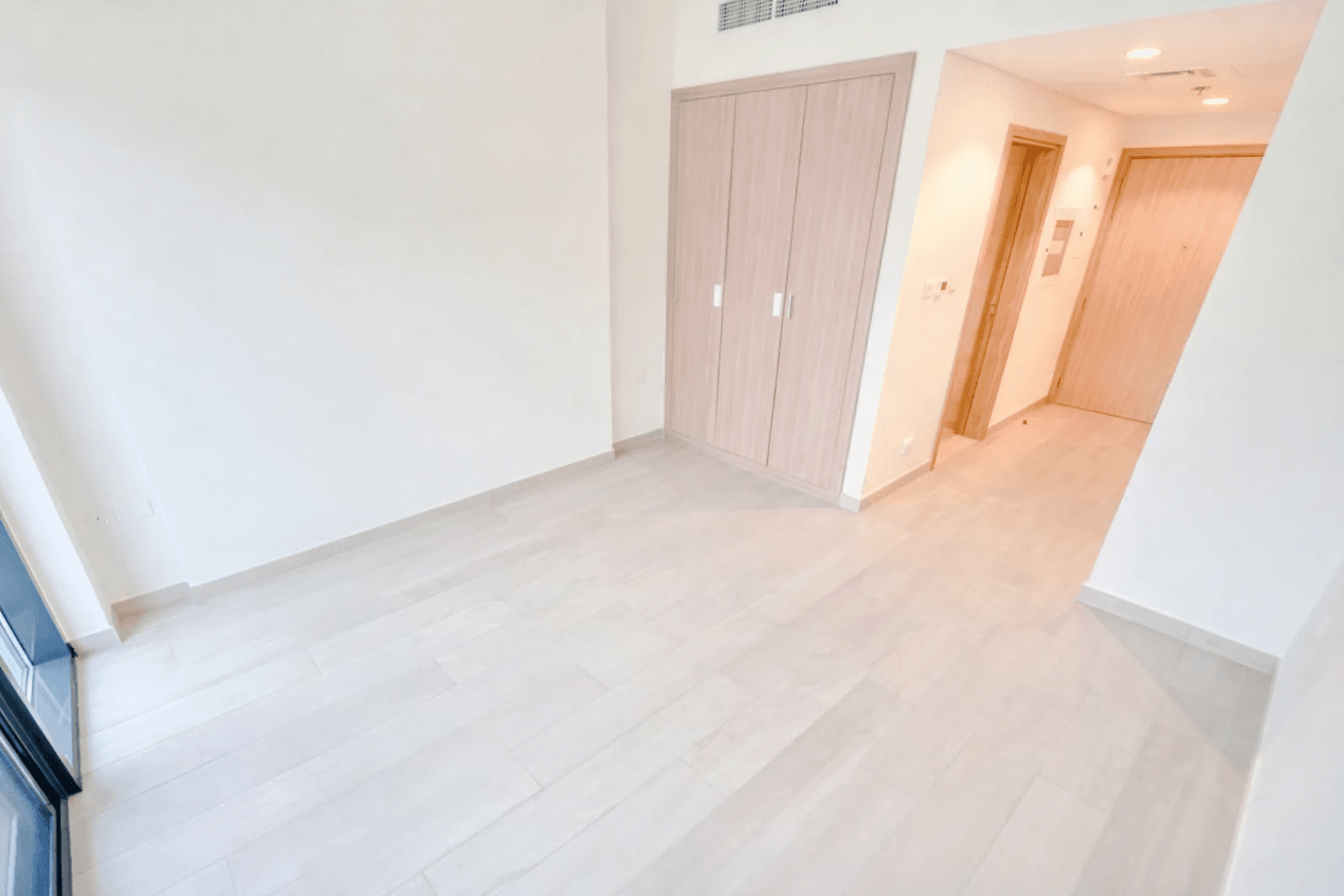 Modern Studio | Bright Layout | Big Balcony photo 1