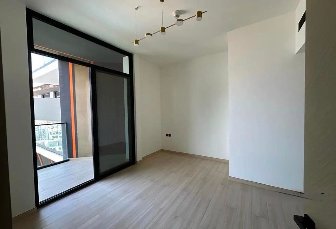 Unbeatable Deal | Large Modern Apartment photo 2