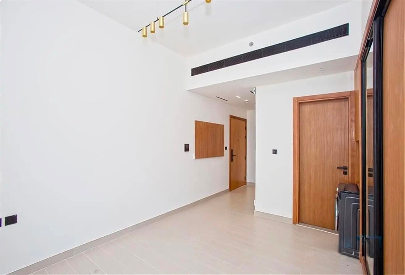 Modern Luxury| Elegant Finishes | Open Layout — 9
