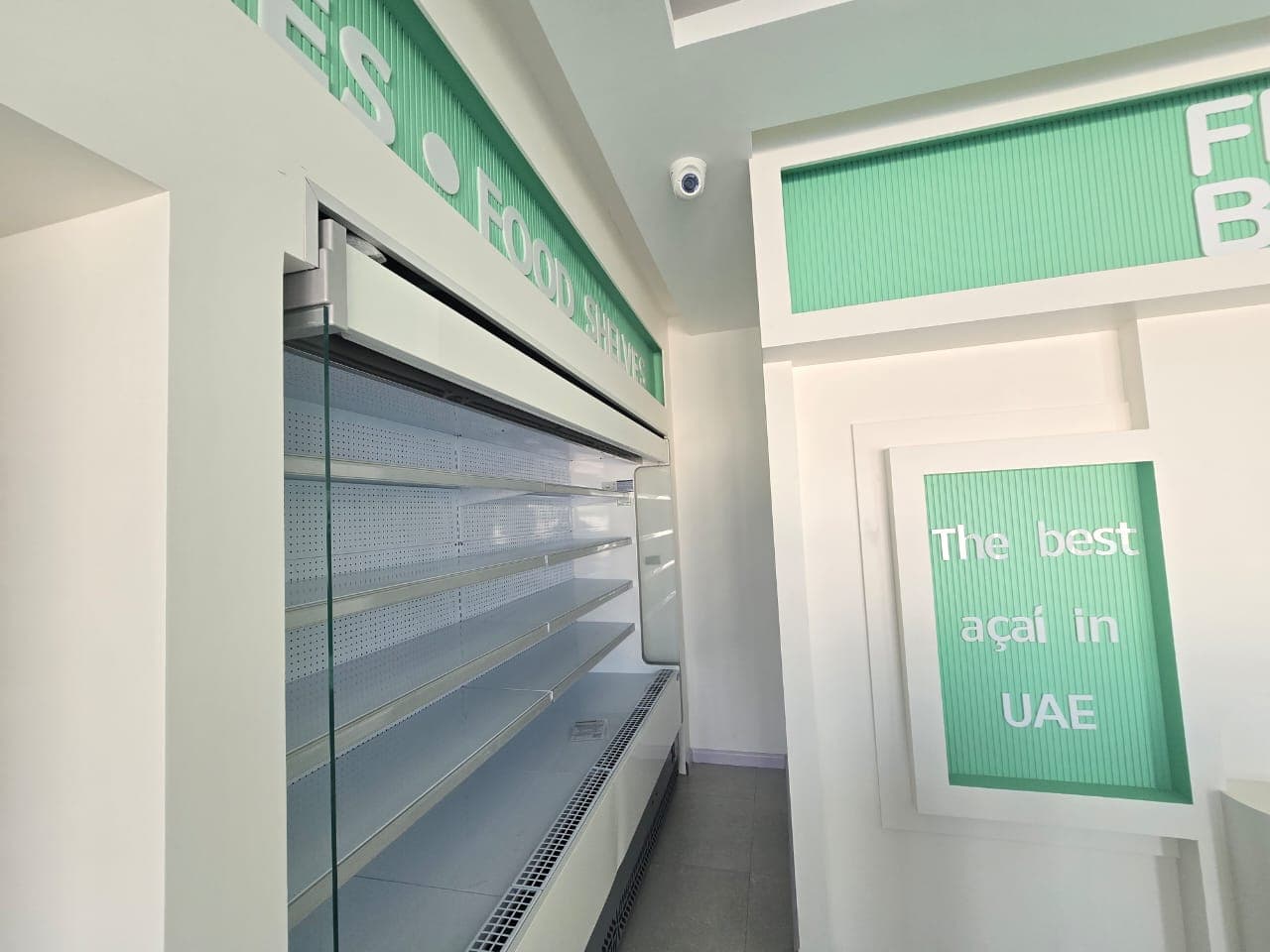 Prime Retail Shop with Lagoon View | Vacant Unit photo 5