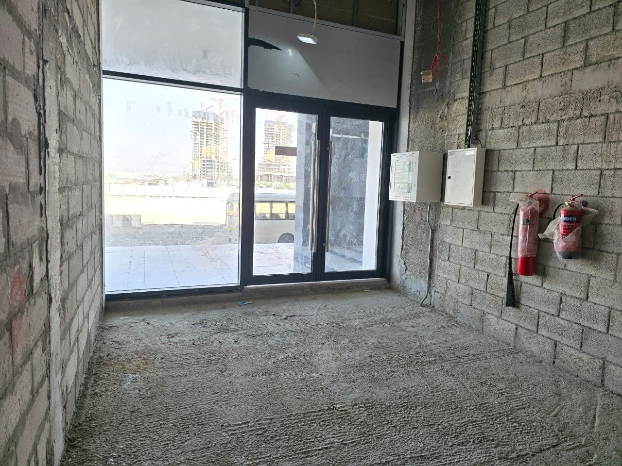 Prime Retail Shop | Crystal Lagoon View | Vacant — 10