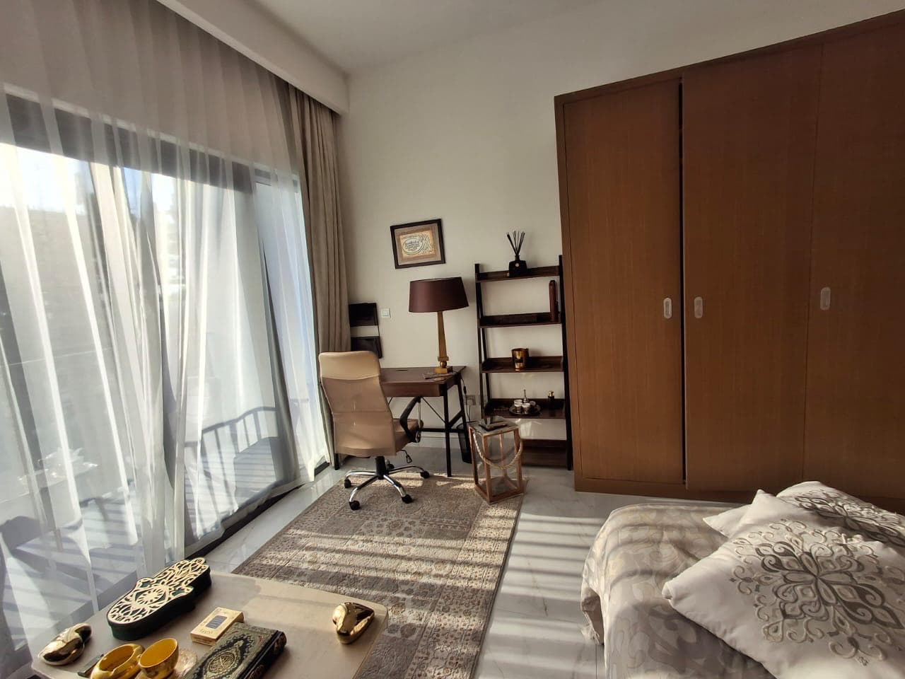 New Unit Bright Layout & Prime Location photo 3