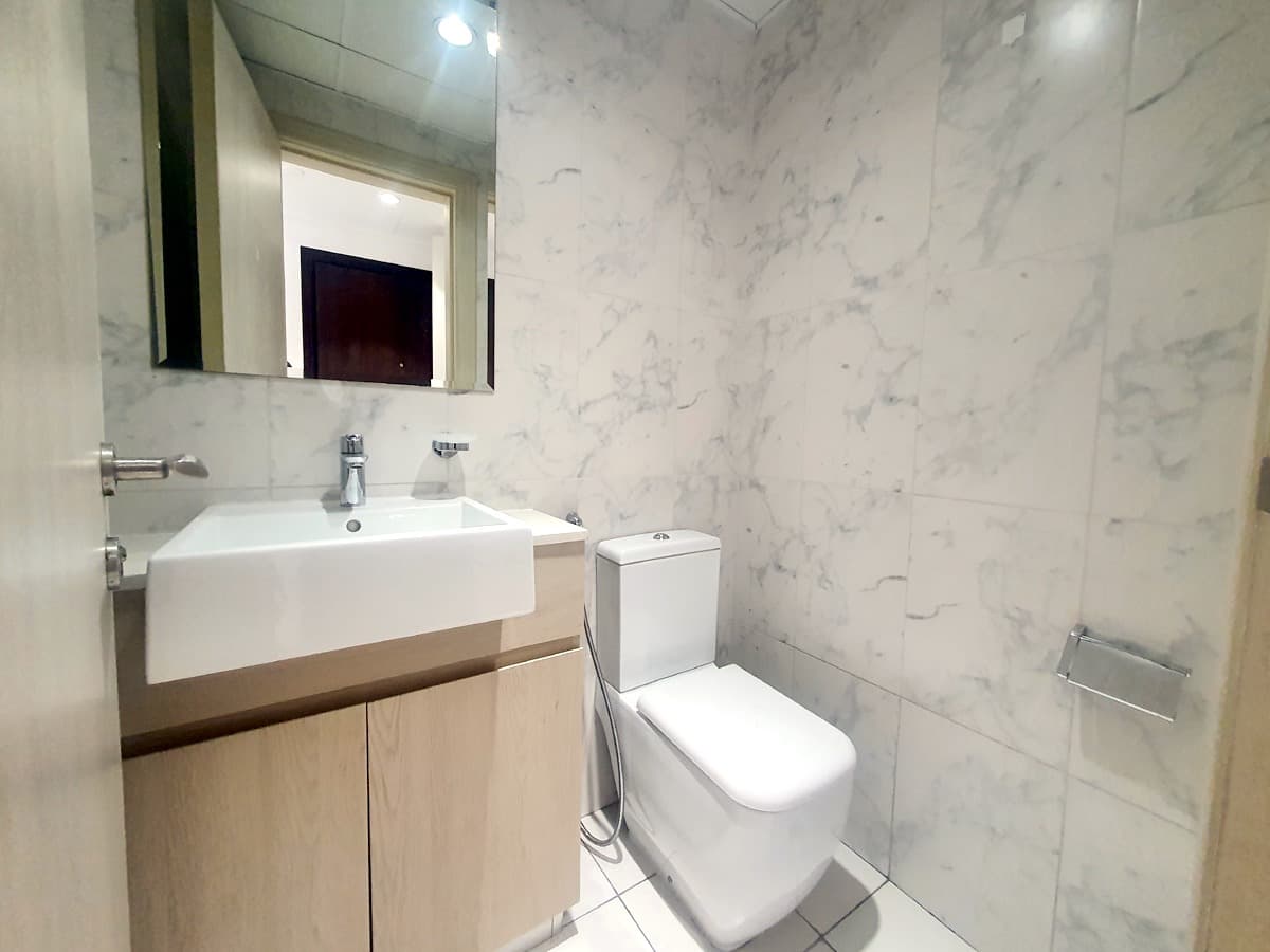 Modern 1-Bedroom Bright Layout Spacious Unit — 7