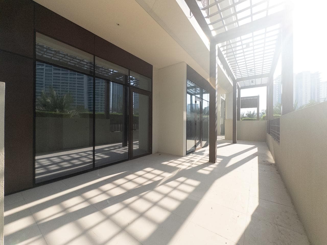 Spacious 3BR &4Baths|Big Balcony|Waterfront Living — 14