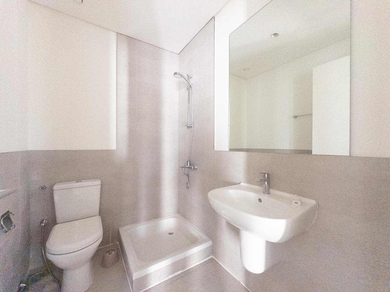 Spacious 3BR &4Baths|Big Balcony|Waterfront Living — 10