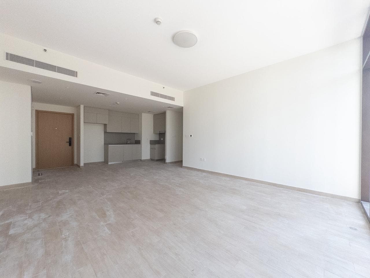 Spacious 3BR &4Baths|Big Balcony|Waterfront Living photo 2