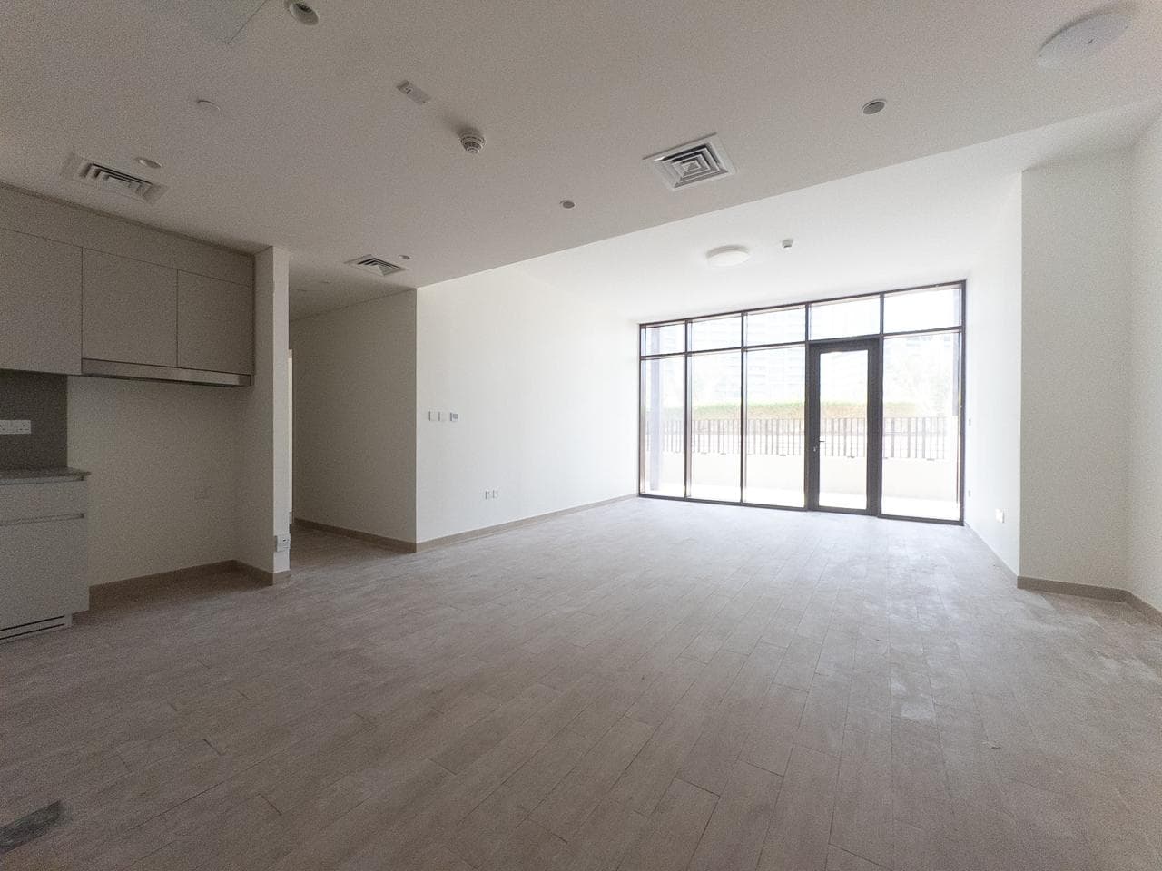 Spacious 3BR &4Baths|Big Balcony|Waterfront Living photo 1