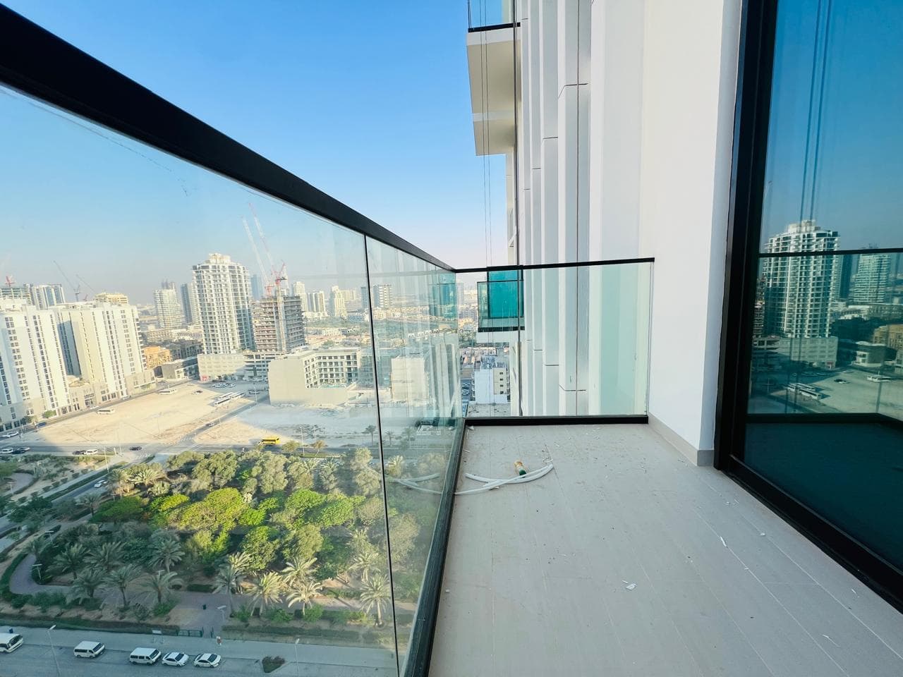 Bright Layout | Prime Location | Ready to Move photo 1