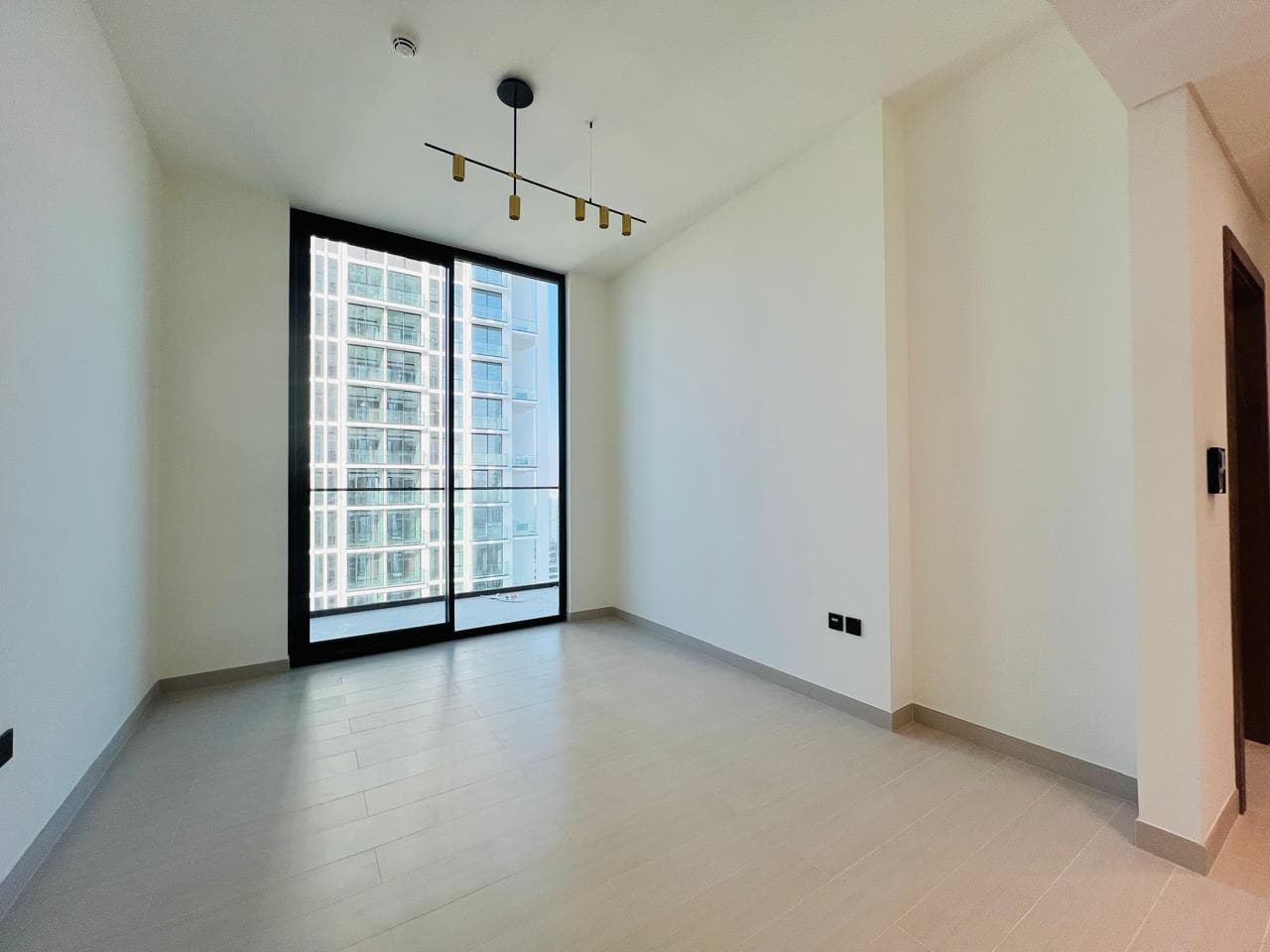 Bright Layout | Prime Location | Ready to Move photo 3
