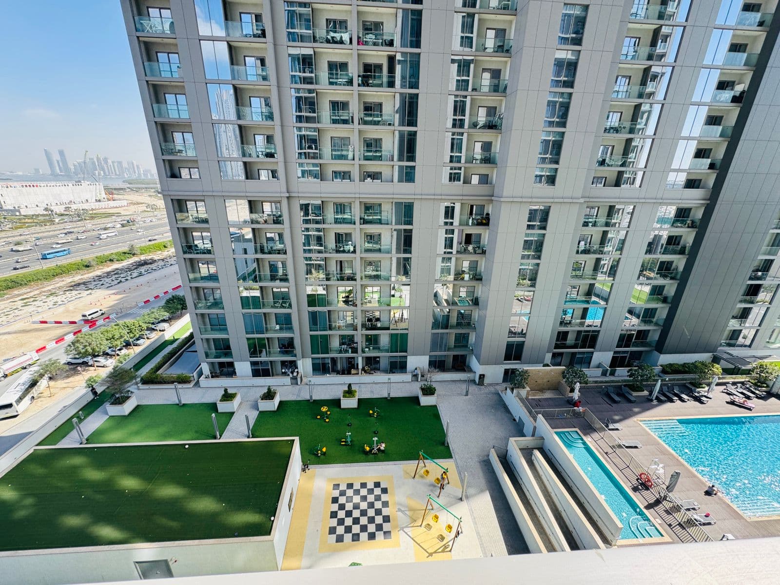 Ready to Move | Creek Views | Fully Furnished photo 1
