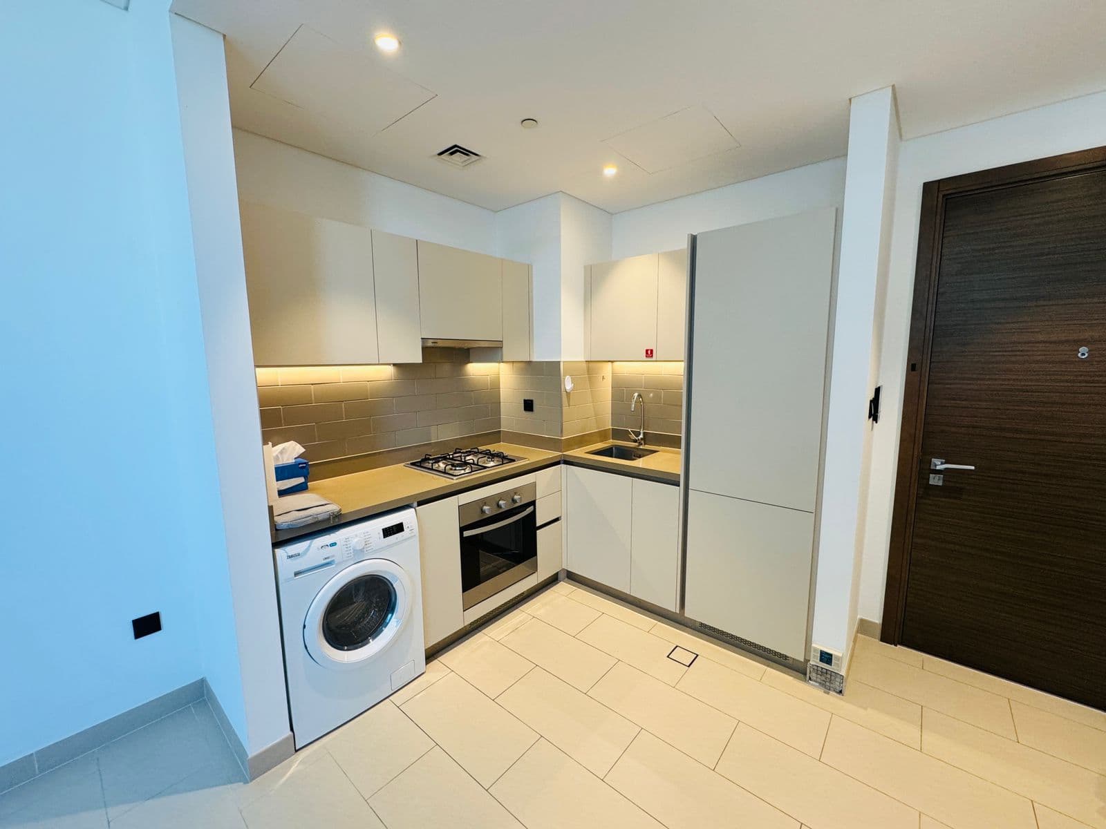 Ready to Move | Creek Views | Fully Furnished — 9