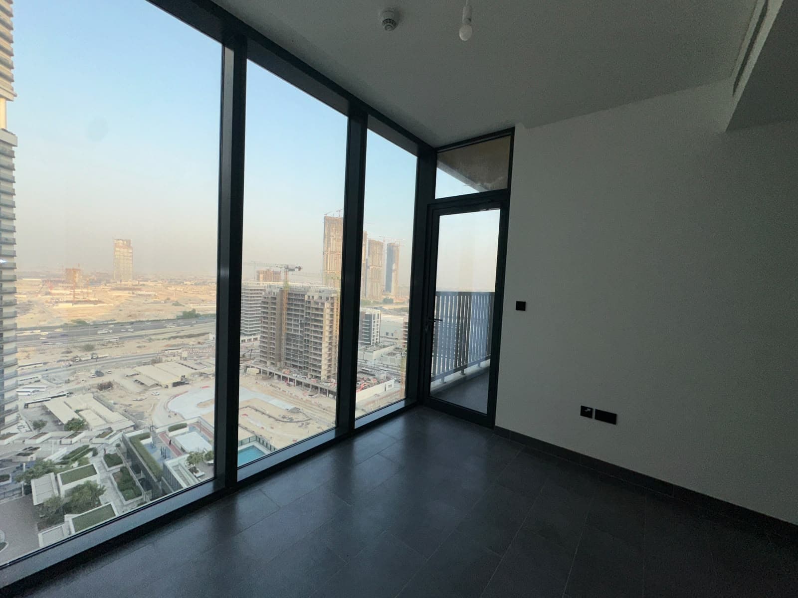 Modern 1BR | Balcony, Light-Filled Space — 7