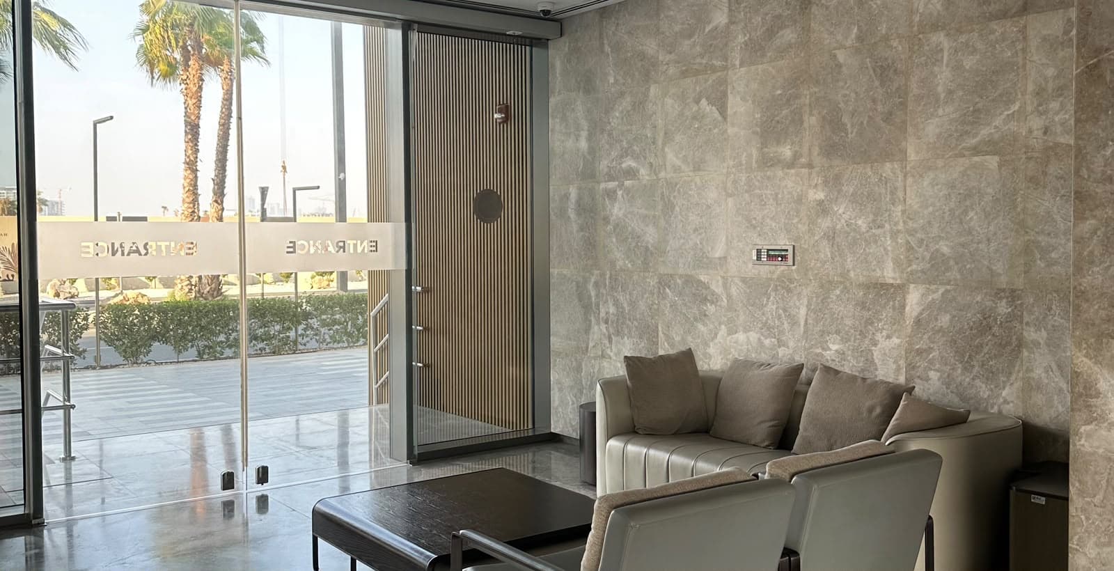 Spacious Layout | Fully Furnished | Modern Interior & Balcony — 17