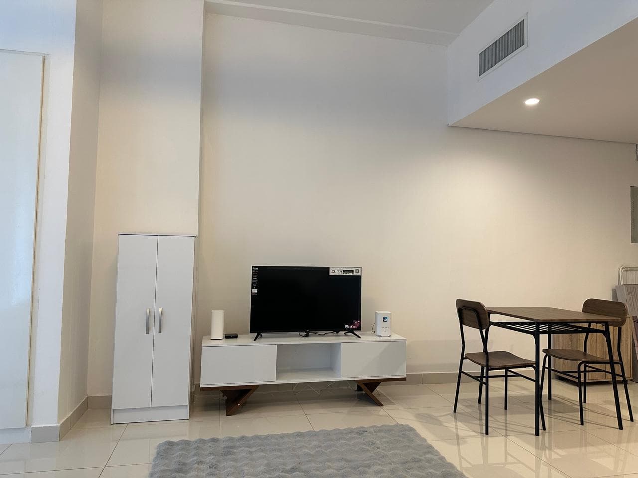 Fully Furnished Studio | Spacious Layout | Balcony — 7