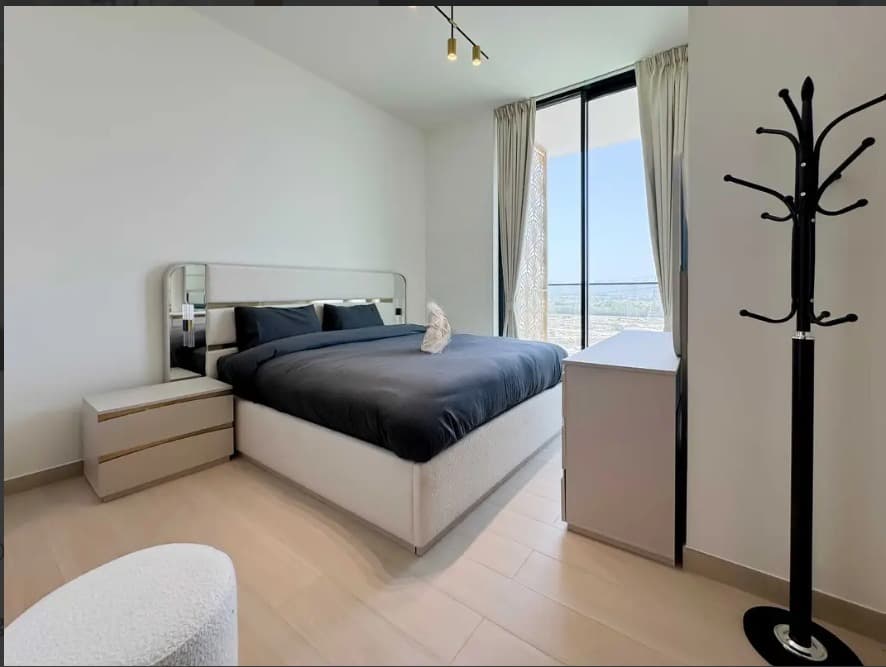 Luxury 2-Bedroom Apartment with Study & Private Pool — 13