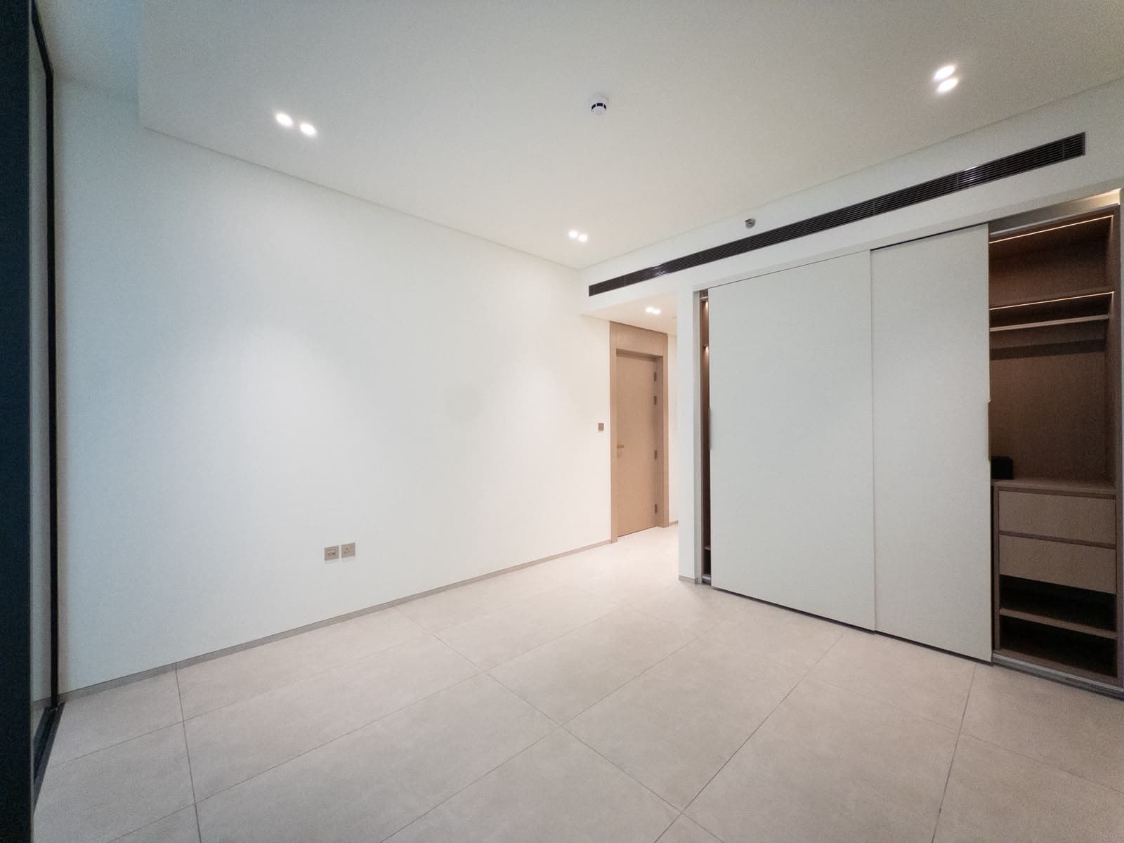 Brand New Apartment | Pool View & Spacious Balcony| Kitchen Furnished — 9