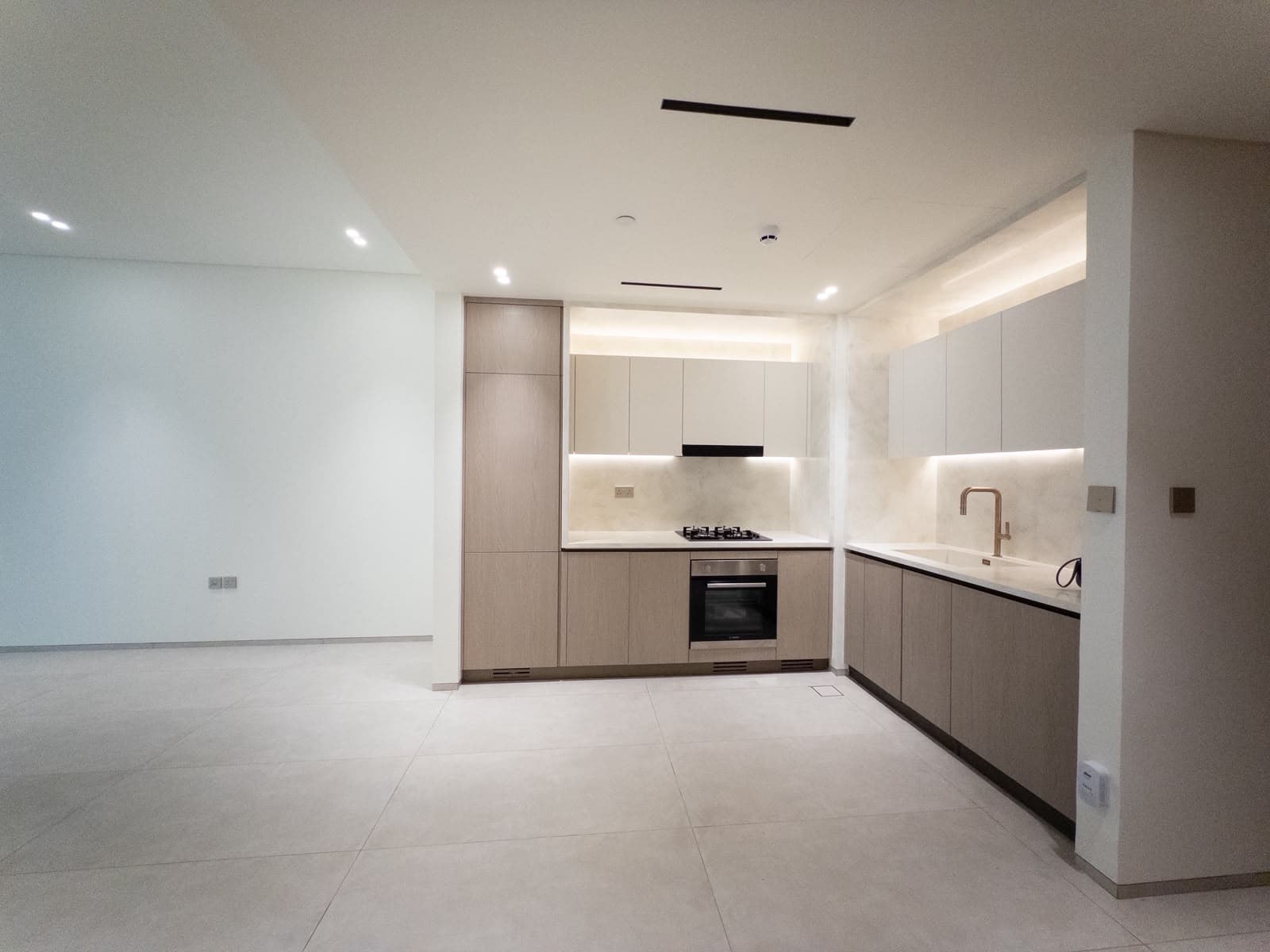 Brand New Apartment | Pool View & Spacious Balcony| Kitchen Furnished — 11
