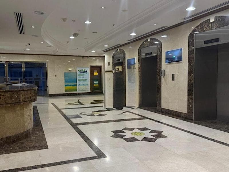 Luxury Furnished • Near Burj Khalifa • High Floor — 9