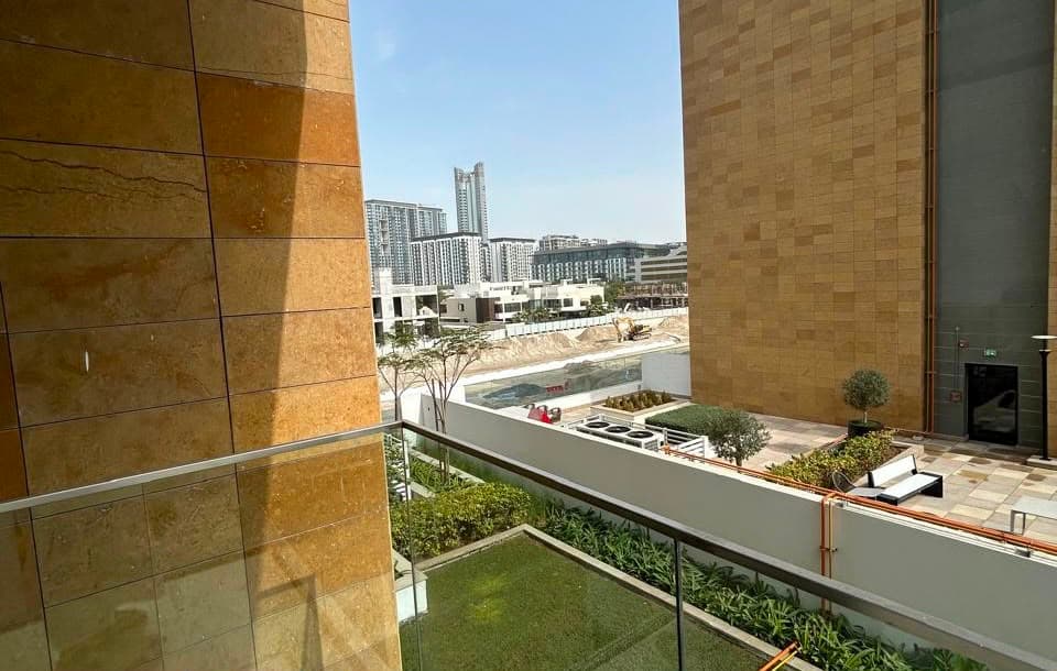 Contemporary| Bright Interiors| Scenic Views — 6