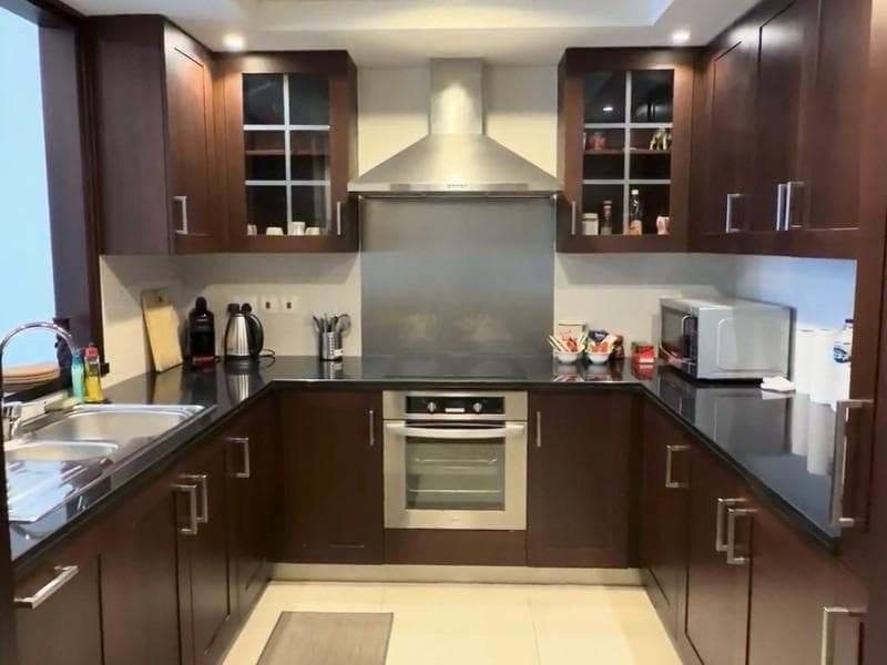 Luxury Spacious Unit | Burj View |Fully Furnished photo 4