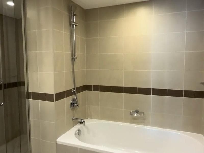 Luxury Spacious Unit | Burj View |Fully Furnished — 9
