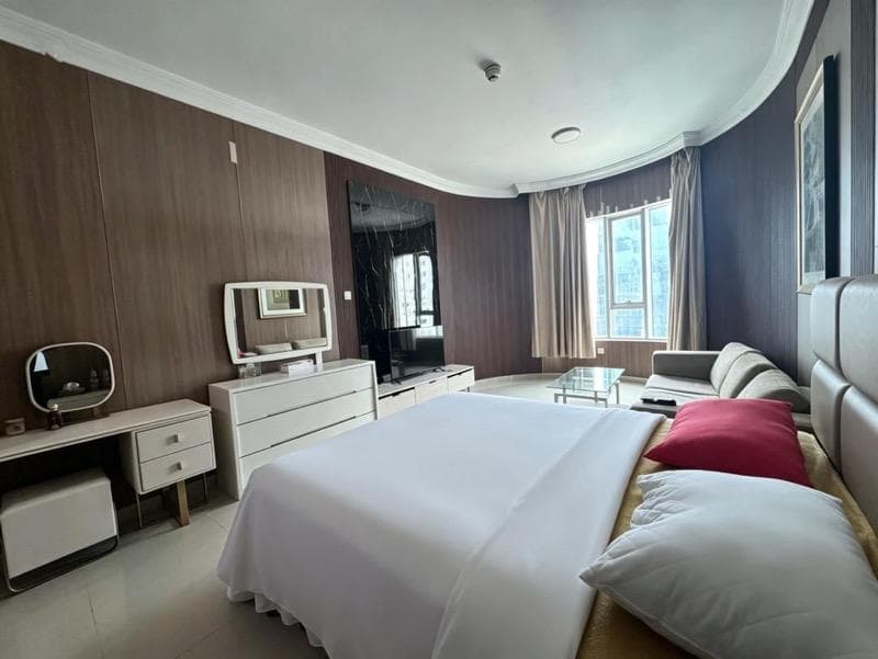 Luxury Furnished • Near Burj Khalifa • High Floor photo 3