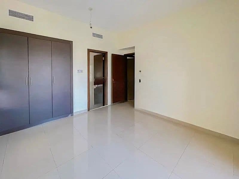 High‑Value Deal | Spacious Prime Unit photo 4