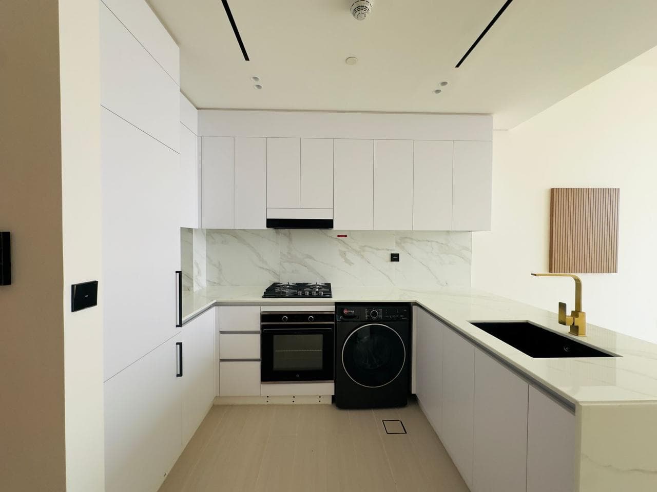 Best Deal | Elegant Finishing | Stunning View — 7