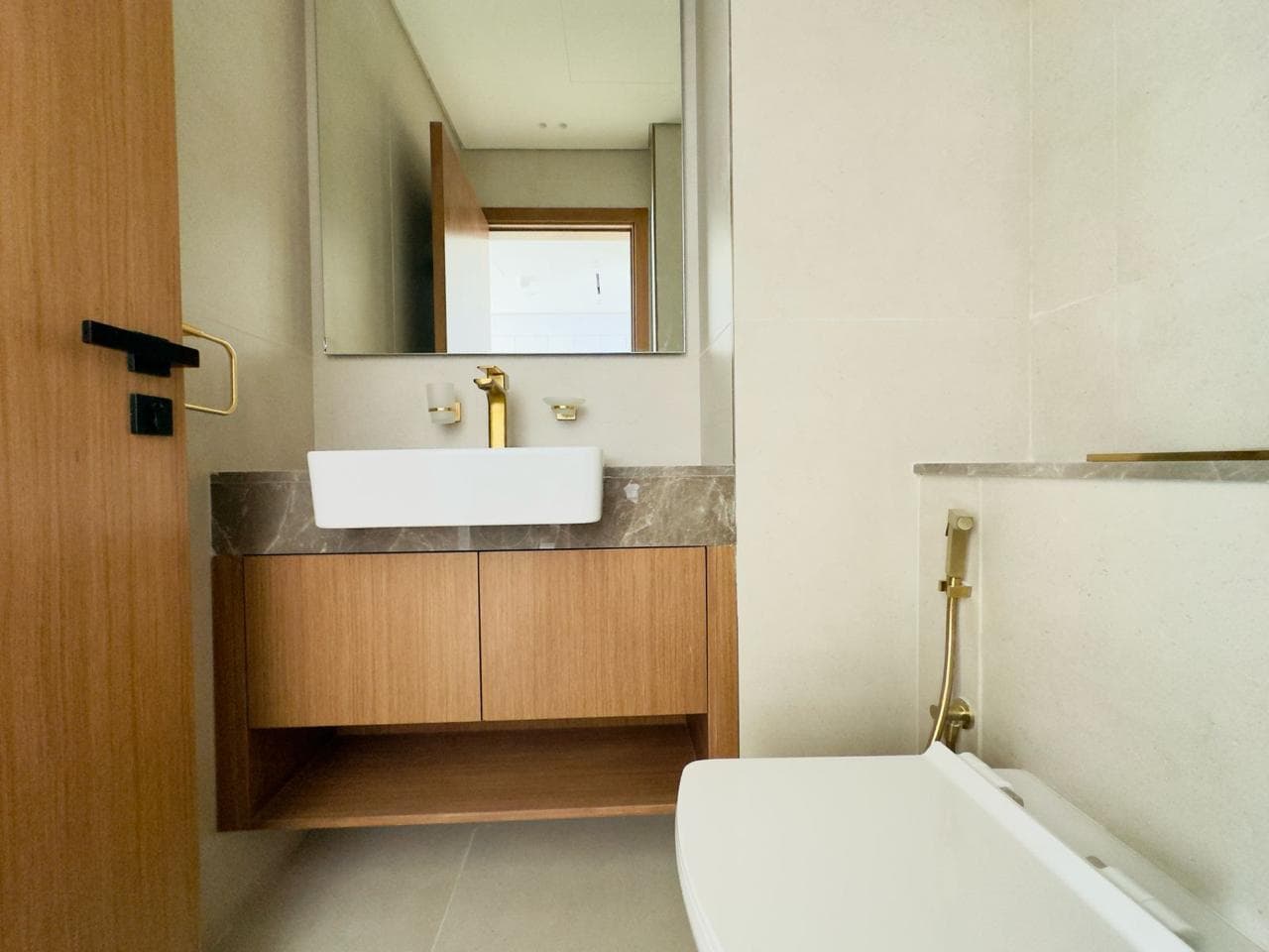 Best Deal | Elegant Finishing | Stunning View — 13