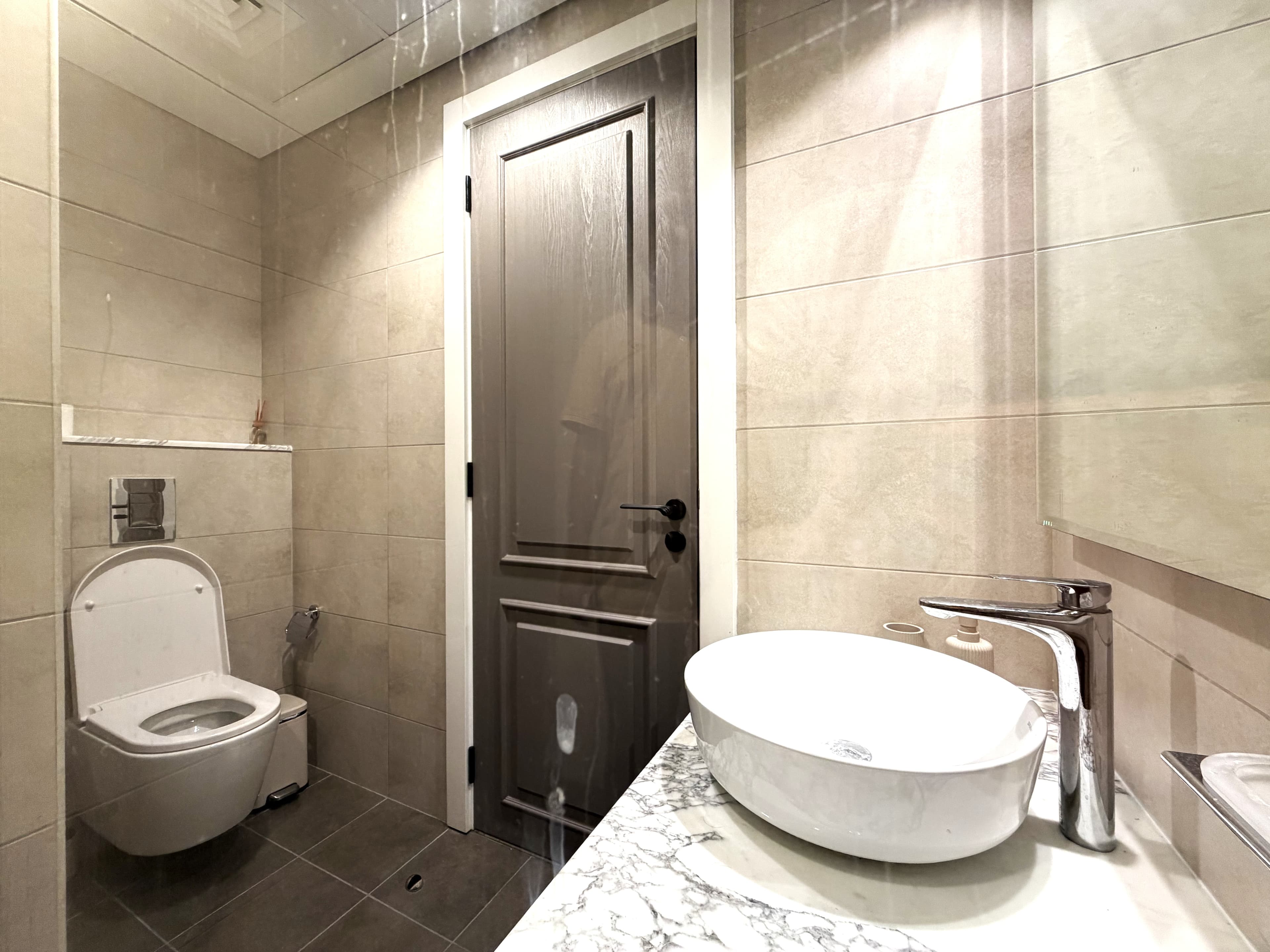HIGH FLOOR |FULLY FURNISHED| PRIME LOCATION — 12