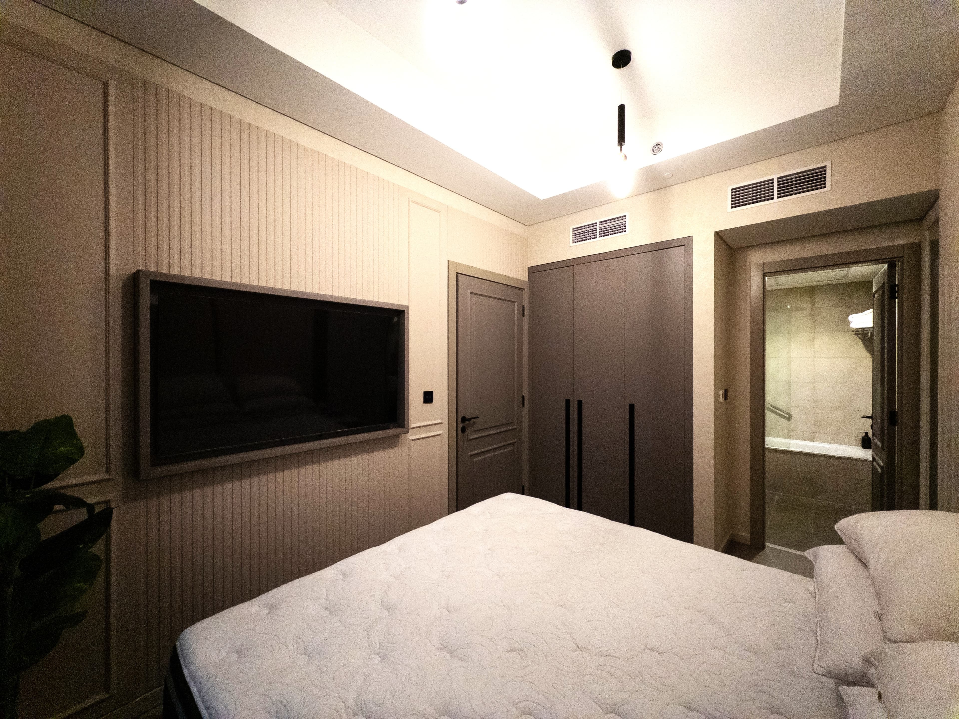 HIGH FLOOR |FULLY FURNISHED| PRIME LOCATION — 11
